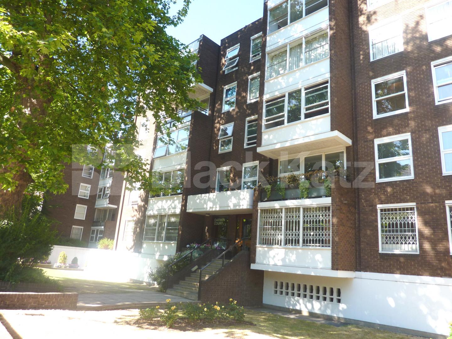 			VIEWINGS ESSENTIAL, 3 Bedroom, 1 bath, 1 reception Apartment			 Gloucester Avenue, CAMDEN